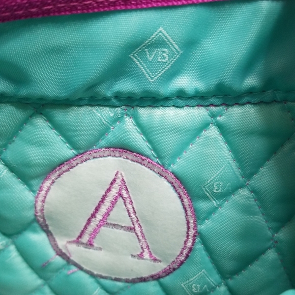 Vera Bradley monogrammed with A - Picture 4 of 4
